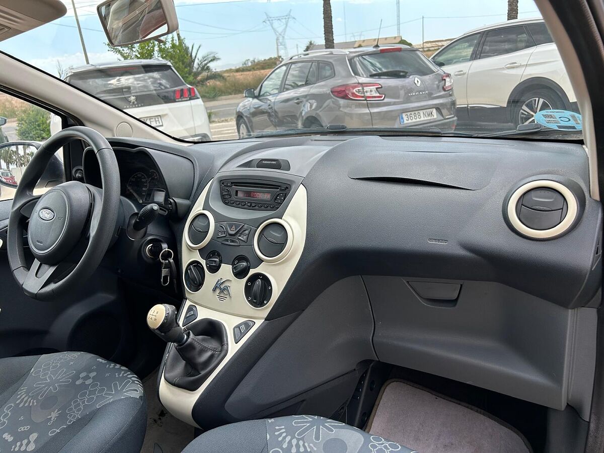 FORD KA TREND 1.2 SPANISH LHD IN SPAIN ONLY 20000 MILES SUPER LITTLE CAR 2016